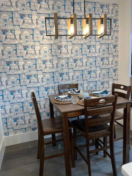 וושינגטון Cherry Blossom Townhouse, Easy Dc Access מראה חיצוני תמונה