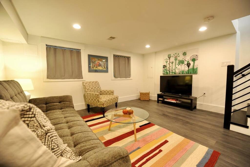 וושינגטון Cherry Blossom Townhouse, Easy Dc Access מראה חיצוני תמונה