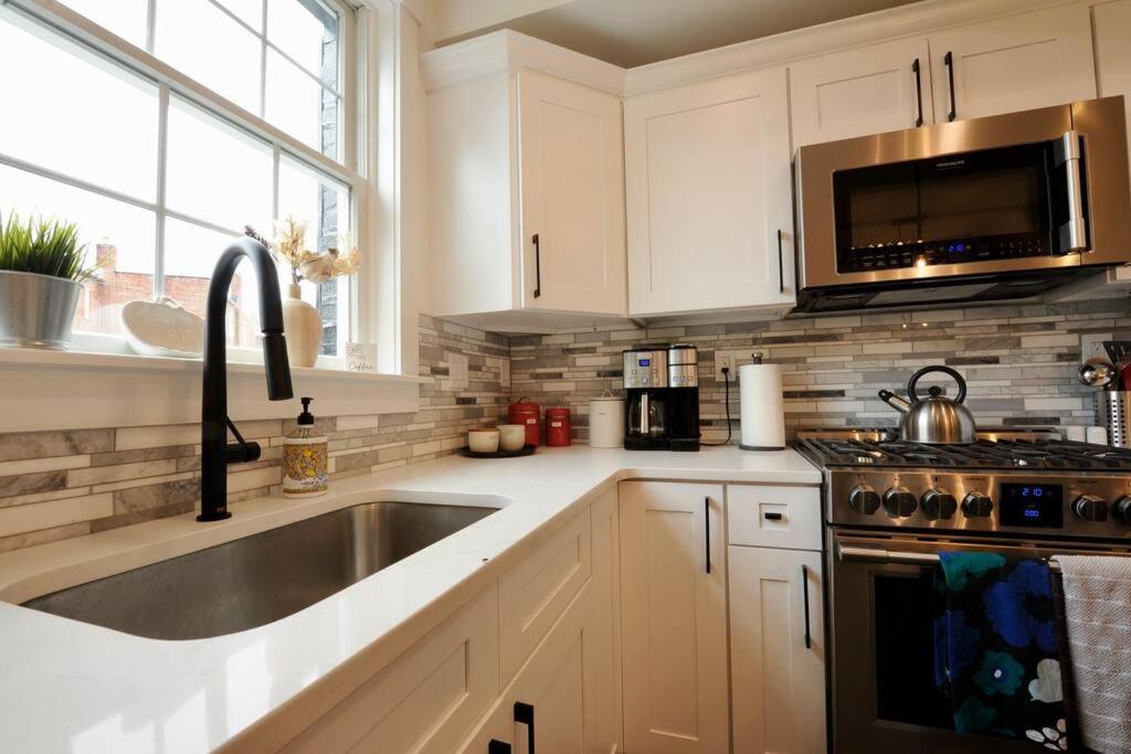 וושינגטון Cherry Blossom Townhouse, Easy Dc Access מראה חיצוני תמונה