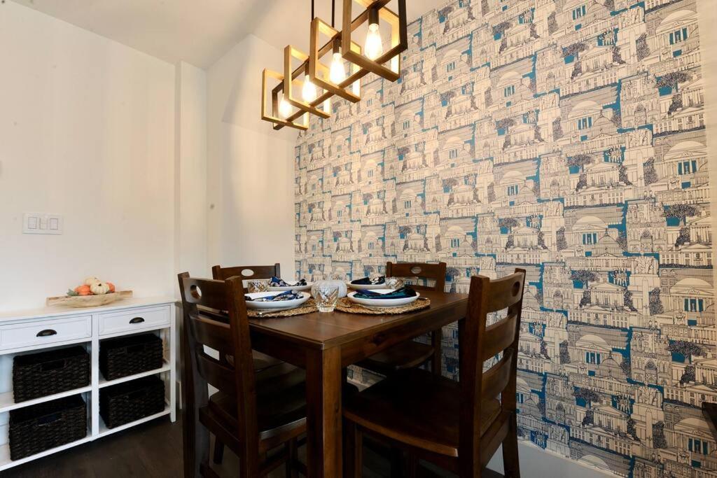וושינגטון Cherry Blossom Townhouse, Easy Dc Access מראה חיצוני תמונה
